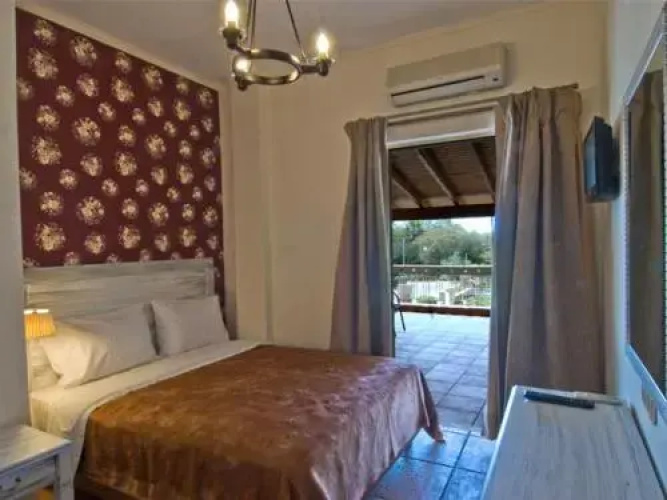 Fotis Rooms