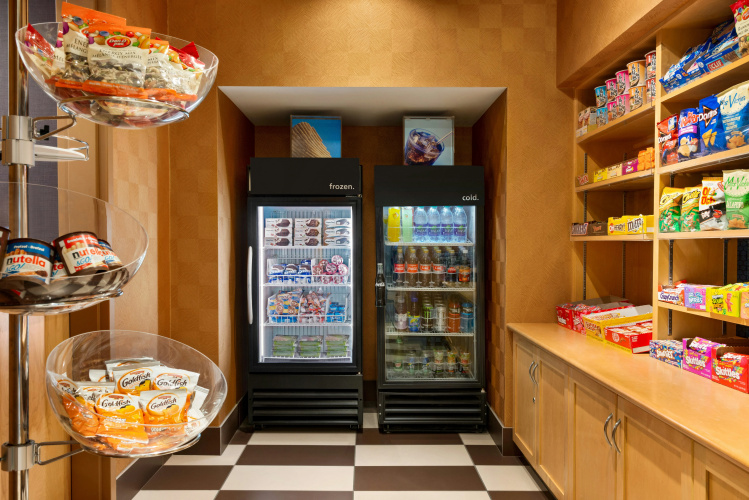 Hampton Inn & Suites by Hilton Langley-Surrey photo 12