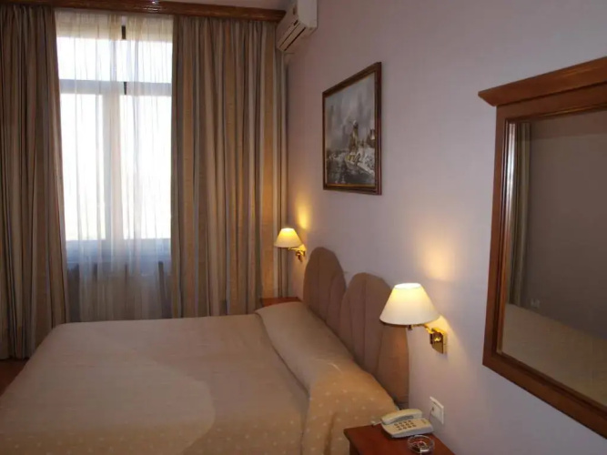 Domus Hotel -1