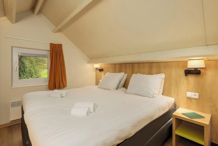 1 Bedroom Deluxe Cottage