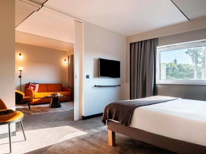 Double Suite