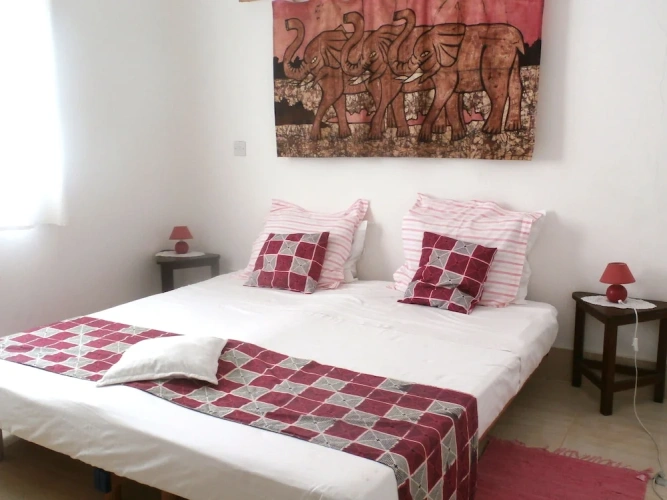 Superior Double Basement room
