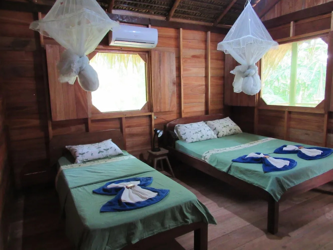Dolphin Lodge