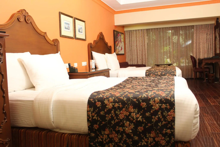 Mayfair Hideaway Spa Resort