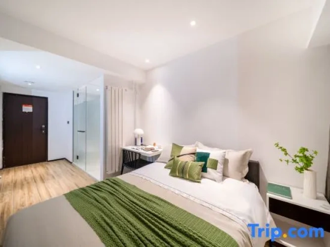 1 Bedroom Suite