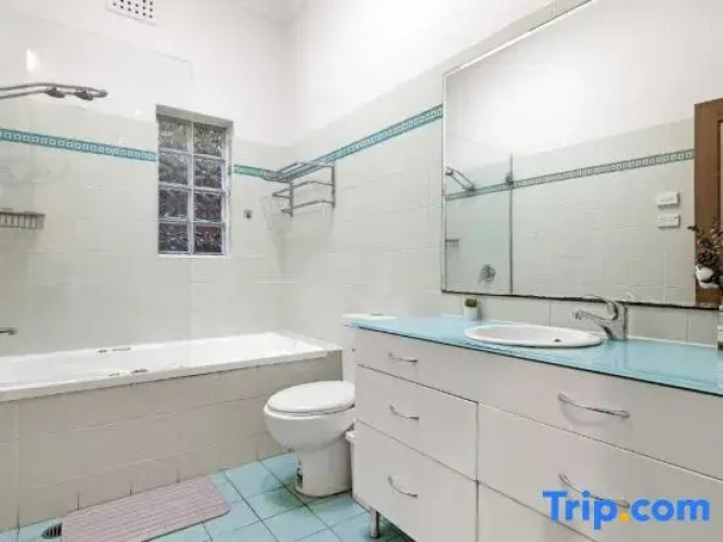 Kensington Room - Central & Affordable