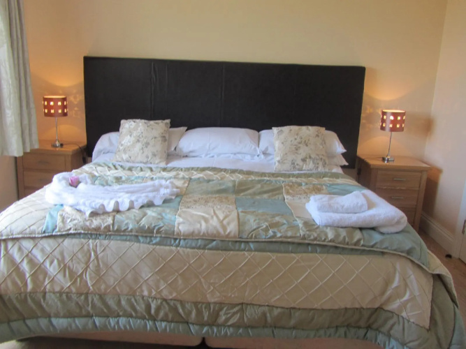 Edencrest Bed & Breakfast