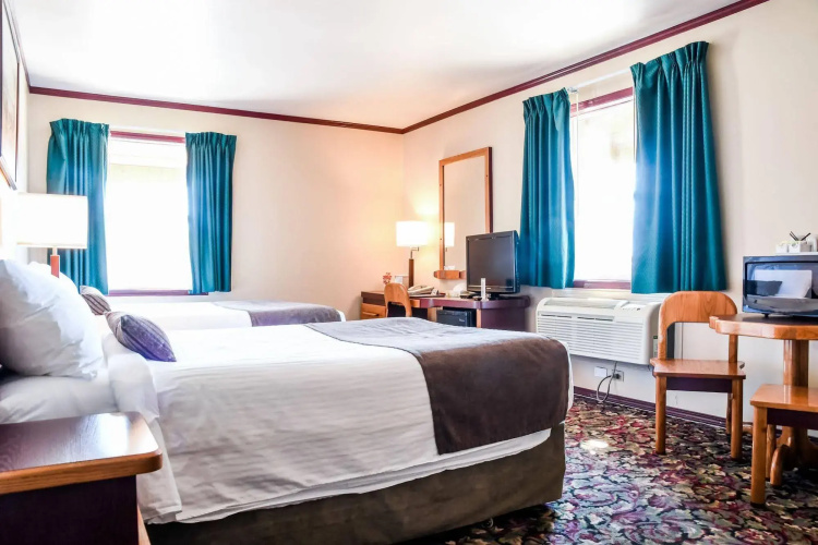 Creston Hotel