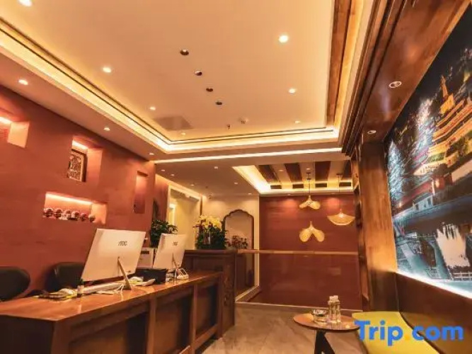 Langjie Light Luxury Hotel