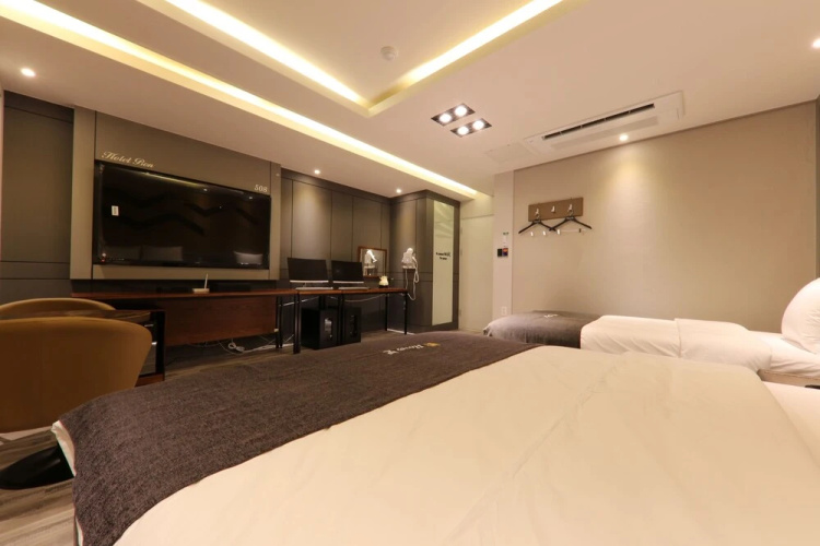 Hotel Bon