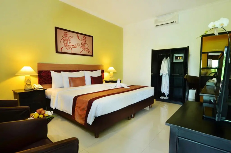 Sarinande Hotel