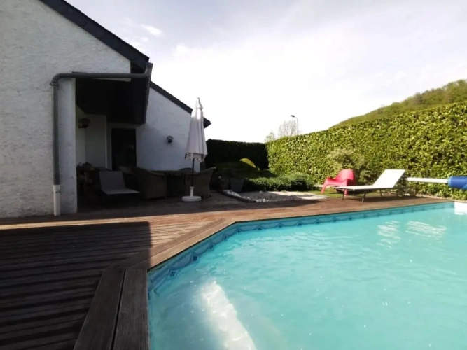6 Bedrooms Cottage