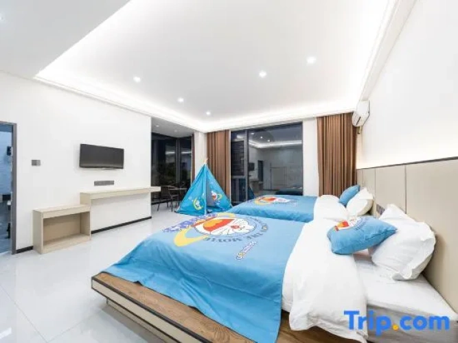 Standard Family room with balcony and with view