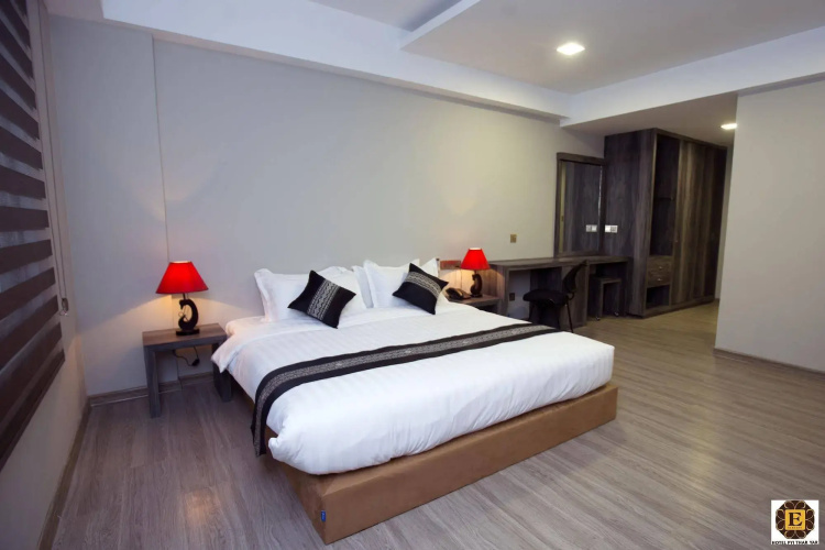 Elegant Hotel Pyi Thar Yar