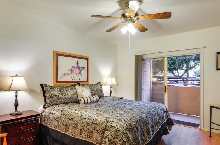 Deck & Resort Amenities: Phoenix Escape By Hiking - Phoenix, AZ
