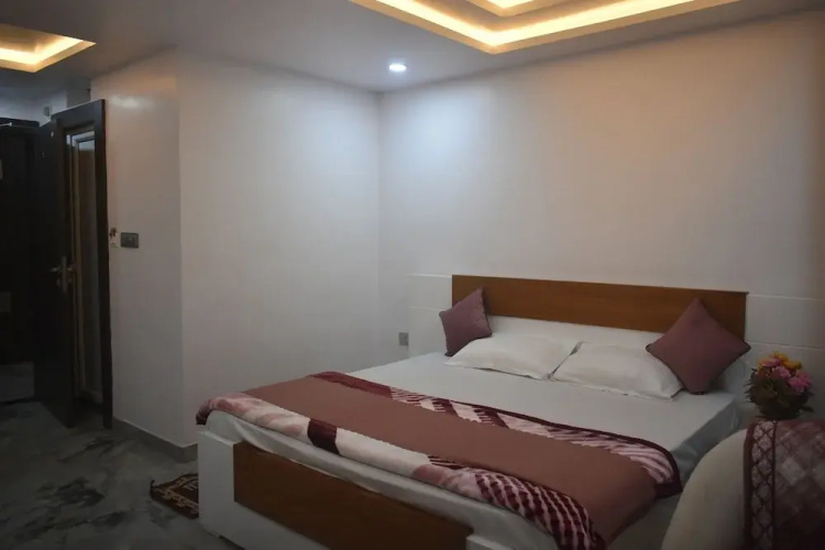 Hotel Neelkanth