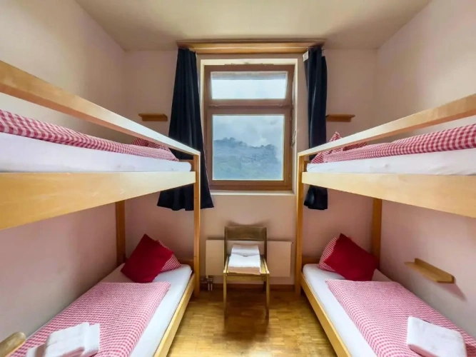 Standard Sextuple room