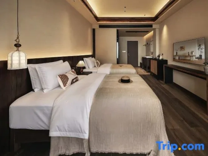 Standard room with balcony