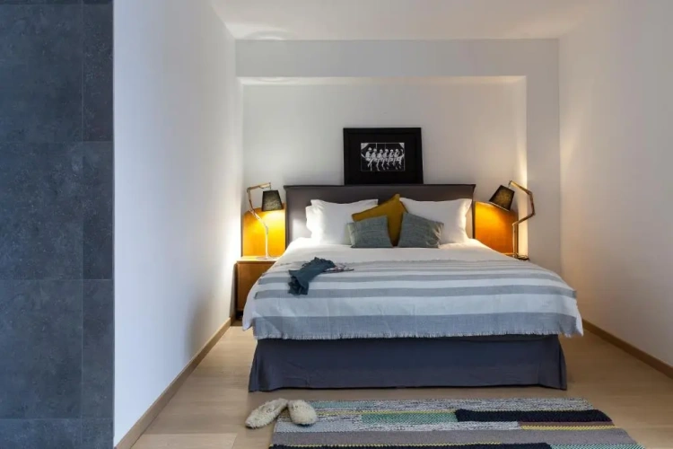 3 Bedrooms Apartment