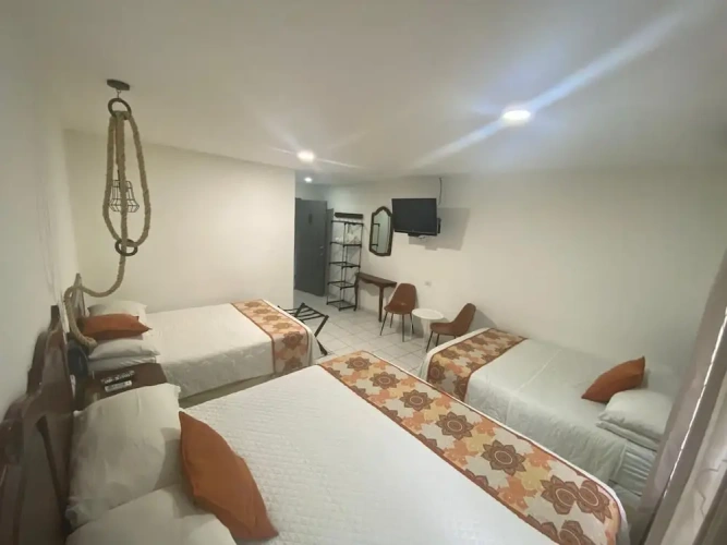 Standard Sextuple Family room