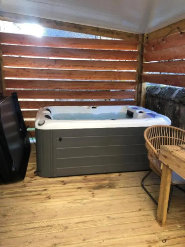 Studio Cosy, Jacuzzi et petit déjeuner