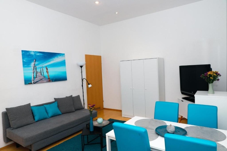 1 Bedroom Apartment
