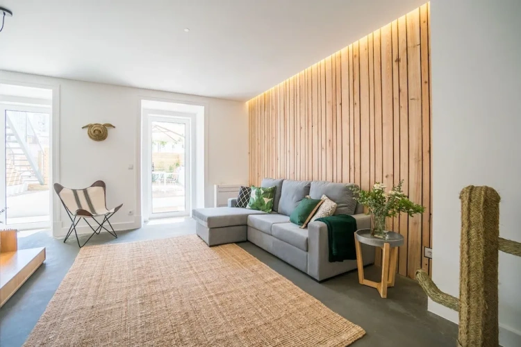 3 Bedrooms Apartment