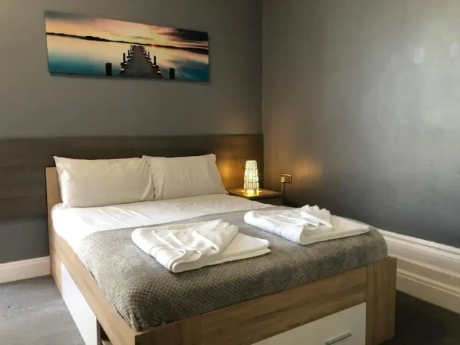 Standard Double room with city view