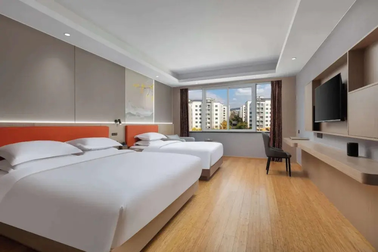 Airport Hotel