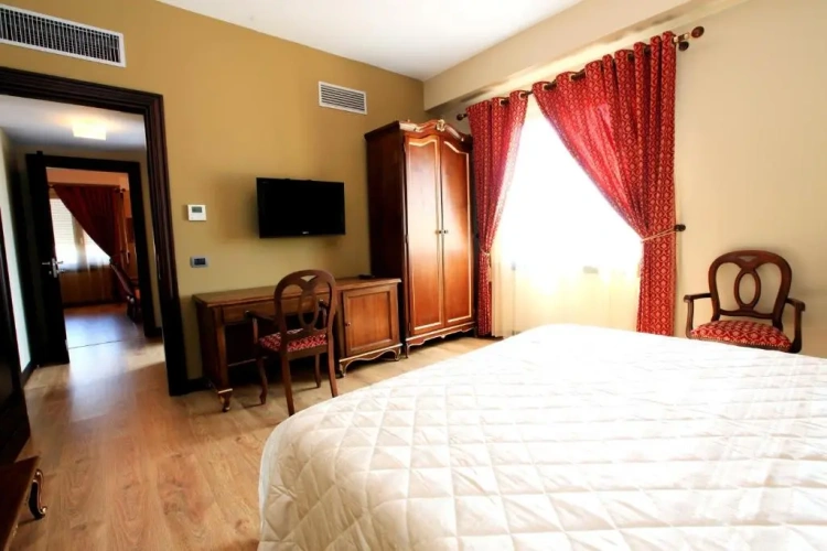 Double Suite