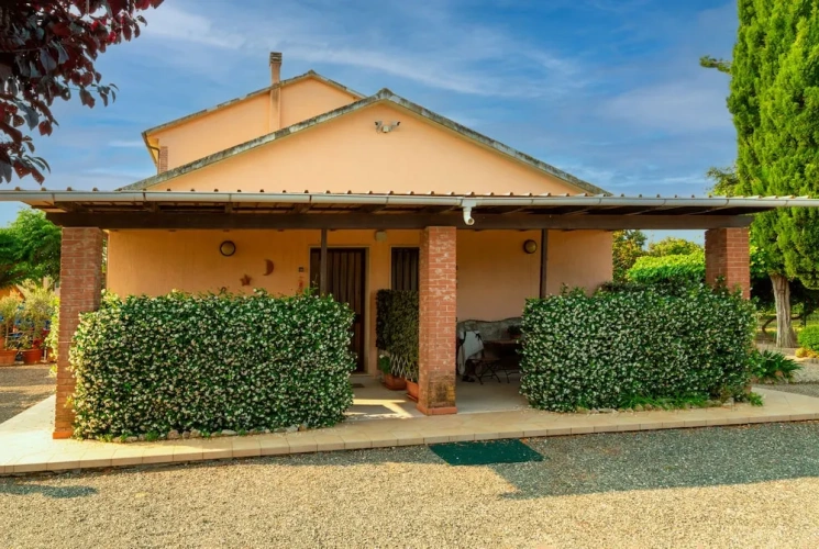 1 Bedroom Classic Apartment with courtyard view