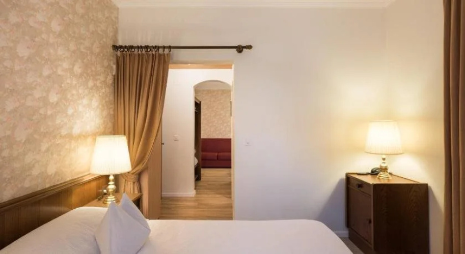 Swiss Inn & Apartments