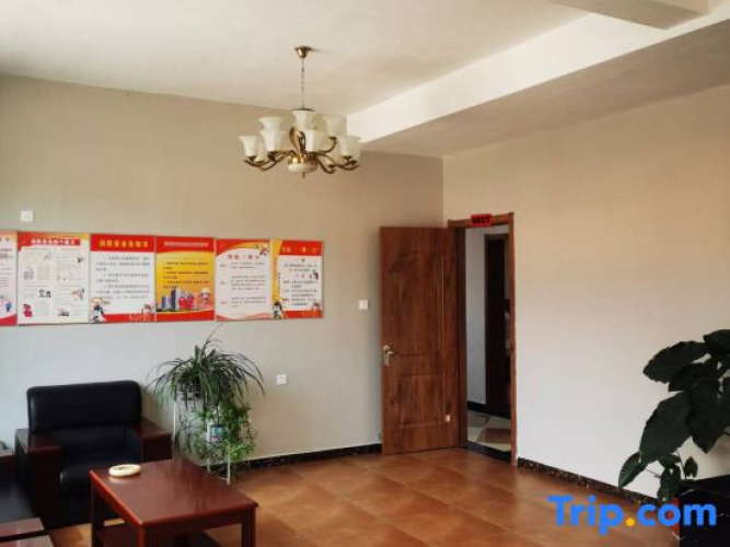 Zeqi Hotel