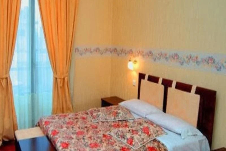 Central Hotel