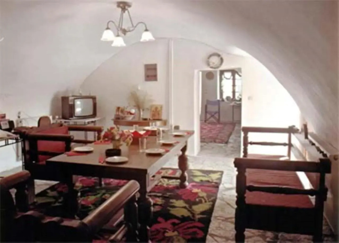 Theoni's House