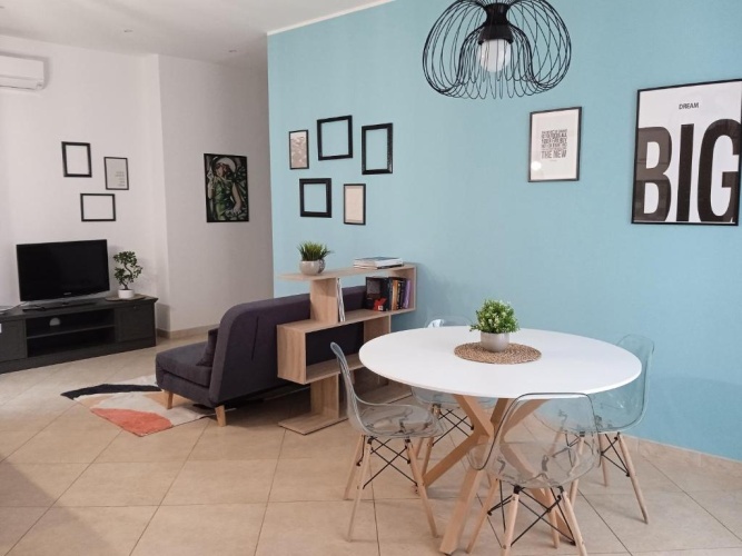 1 Bedroom Apartment