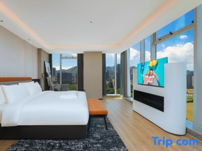 Standard Double room with city view