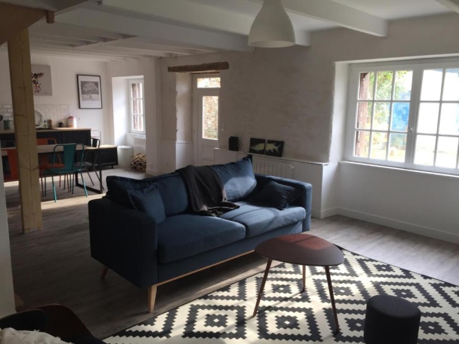 5 Bedrooms Cottage