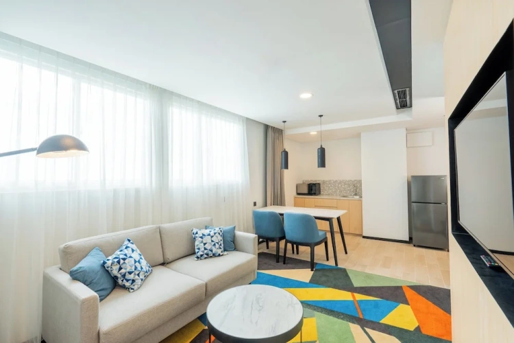 1 Bedroom Suite