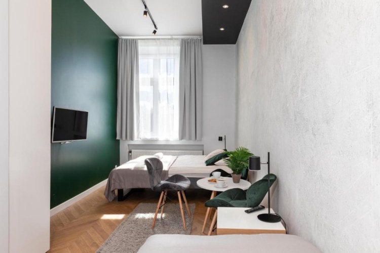 Standard Triple room