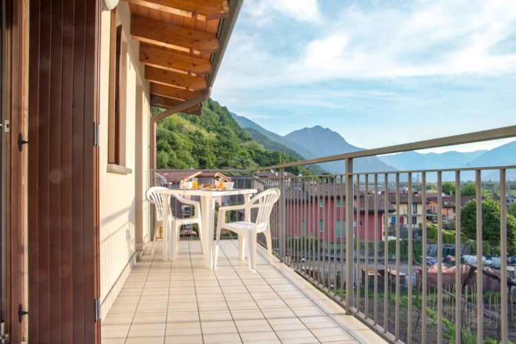 2 Bedrooms Apartment with balcony