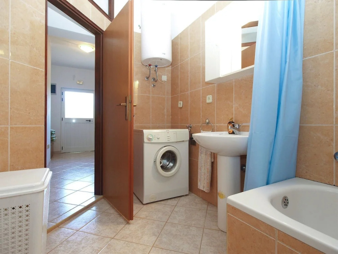 Apartment 1858