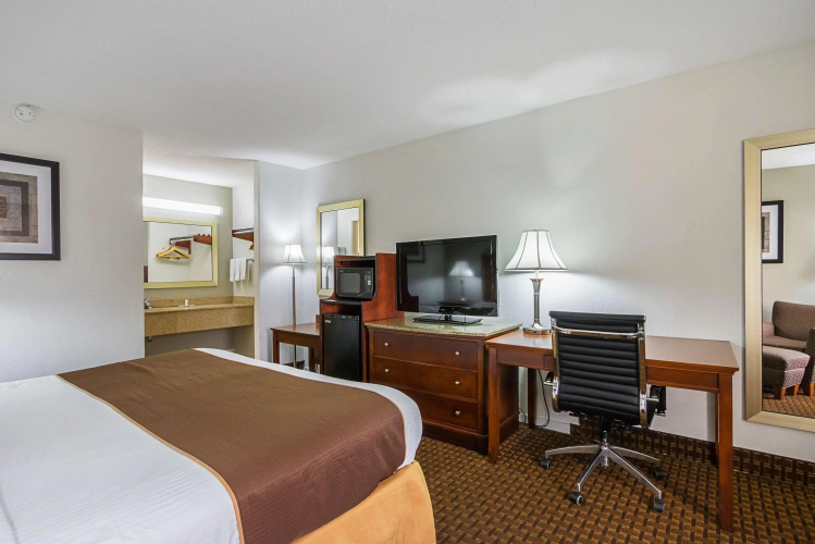Best Western Central Inn