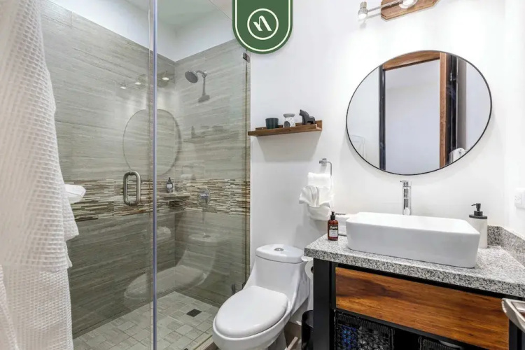 Amazing 2BR Condo With Rooftop Pool - BBQ