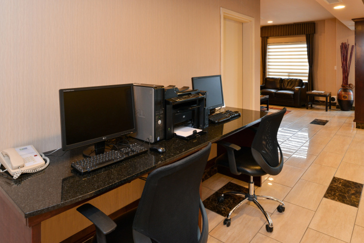 Holiday Inn Express & Suites Edmonton North photo 21