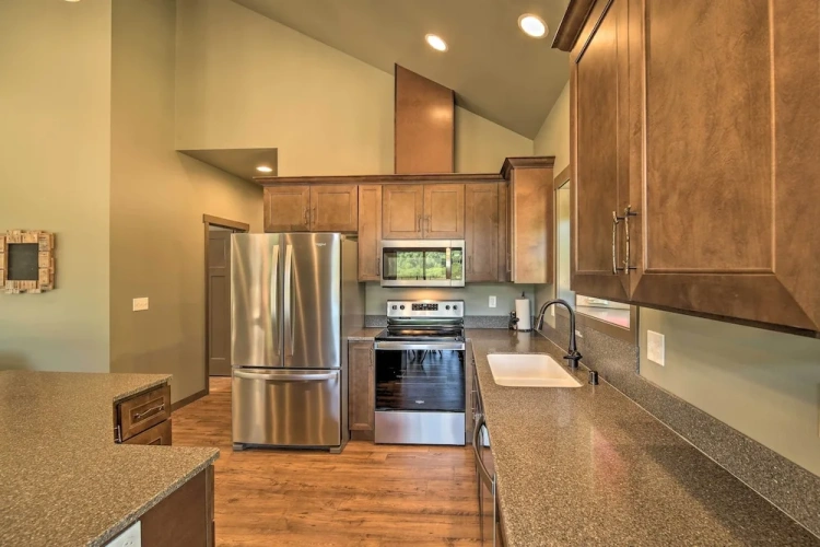 2 Bedrooms Cottage