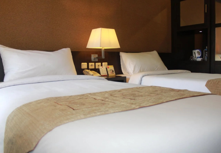 Metro Hotel