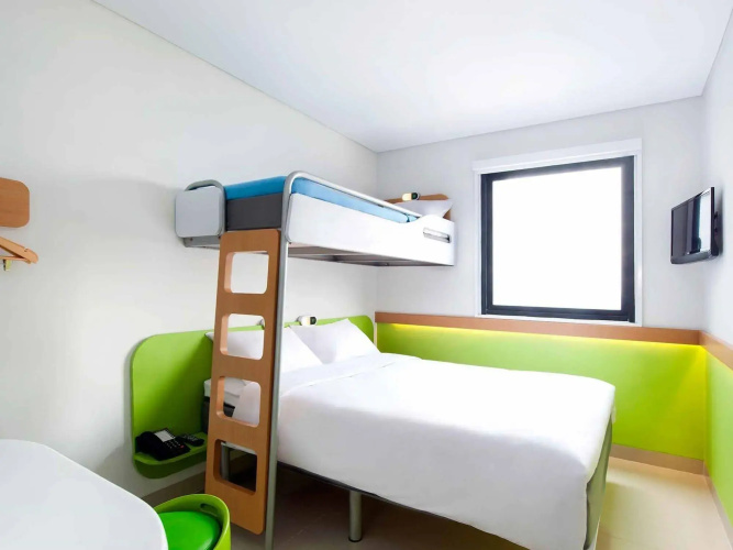 Mercure Jakarta Grogol