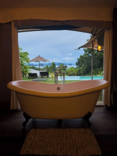 1 Bedroom Tent with ocean view