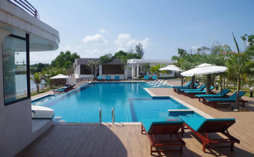 Mangrove River ResortOver view